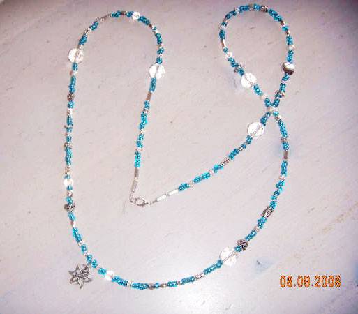 halsband_hange_seedbeads.jpg