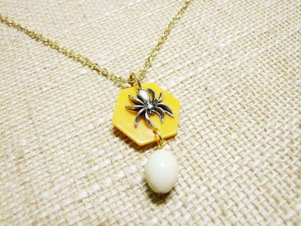 spindel-hange_spider_parla.jpg